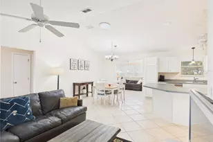 2517 Privada Dr, The Villages, FL 32162 - Photo 3