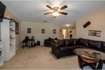 2228 Martins Run, Tavares, FL 32778 - Photo 19