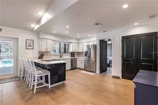 9740 Fairway Cir, Leesburg, FL 34788 - Photo 15