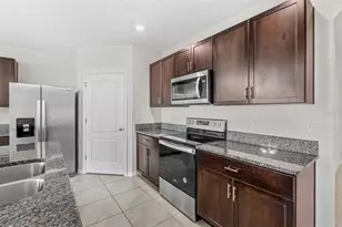 1433 Riverboat Dr, Kissimmee, FL 34744 - Photo 9