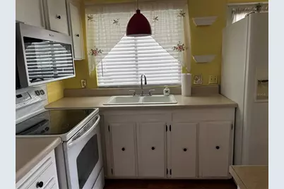 212 Paradise S, Leesburg, FL 34788 - Photo 5