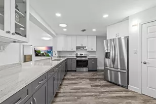 5524 Leeward Ln, New Port Richey, FL 34652 - Photo 9