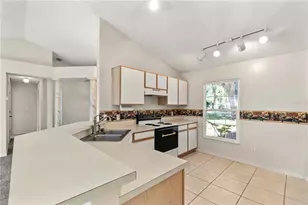 2714 Bayview Dr, Eustis, FL 32726 - Photo 21