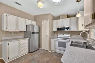 622 Jennifer Dr, The Villages, FL 32159 - Photo 3