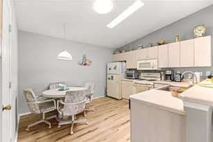 2912 Barboza Dr, The Villages, FL 32162 - Photo 7