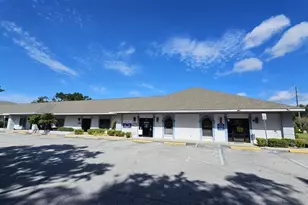 918 Rolling Acres, Lady Lake, FL 32159 - Photo 1