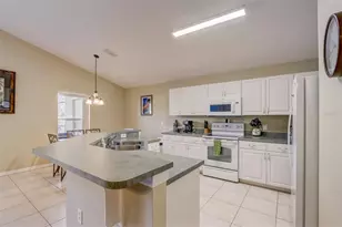 523 Balmoral Dr, Davenport, FL 33896 - Photo 9