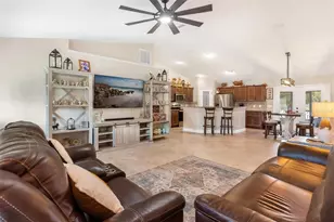 17401 SE 150th Avenue Rd, Weirsdale, FL 32195 - Photo 9