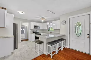 502 Gray Ave, Wildwood, FL 34785 - Photo 7