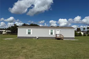 1101 NW 12th Ln, Lake Panasoffkee, FL 33538 - Photo 1