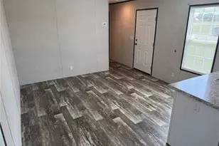 1101 NW 12th Ln, Lake Panasoffkee, FL 33538 - Photo 11