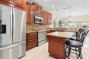 4703 Cape Hatteras Dr, Clermont, FL 34714 - Photo 9