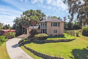 6846 Lake View Dr, Yalaha, FL 34797 - Photo 1