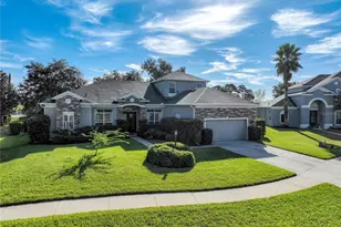 2916 Majestic Isle Dr, Clermont, FL 34711 - Photo 3