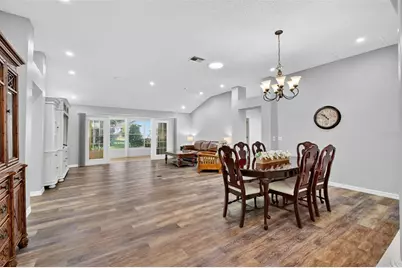 511 Loma Paseo Drive, The Villages, FL 32159 - Photo 5