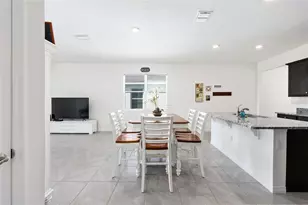 8004 Penrose Pl, Wildwood, FL 34785 - Photo 13