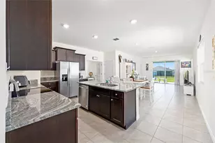 8004 Penrose Pl, Wildwood, FL 34785 - Photo 9