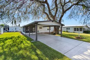 732 Royal Palm Ave, Lady Lake, FL 32159 - Photo 19