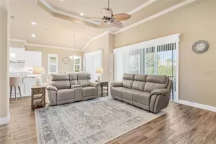 39517 Hillrise Ln, Lady Lake, FL 32159 - Photo 9