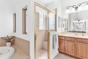 38633 Lakeview Walk, Lady Lake, FL 32159 - Photo 35