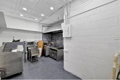 13721 Country Club Drive, Tavares, FL 32778 - Photo 11