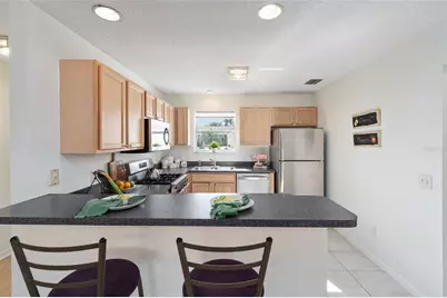 8065 SE 175th Columbia Place, The Villages, FL 32162 - Photo 5