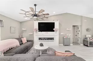 800 Crestview Cir N, Wildwood, FL 34785 - Photo 15