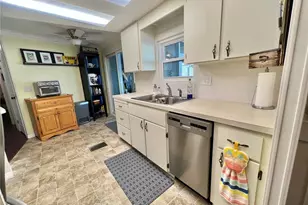 114 Jacaranda Dr, Leesburg, FL 34748 - Photo 27