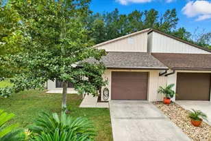 25 Jamaica St, Homosassa, FL 34446 - Photo 1