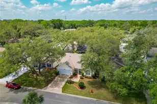 208 Desota Ct, Lady Lake, FL 32159 - Photo 27