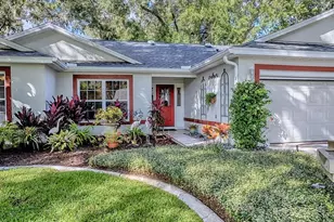 25749 Whisper Oaks Rd, Leesburg, FL 34748 - Photo 3