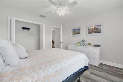 6957 Minchew Circle, The Villages, FL 34762 - Photo 17