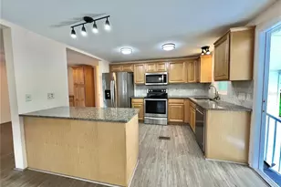 176 Azalea Trail, Leesburg, FL 34748 - Photo 3