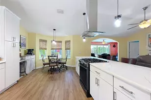 17430 SE 71st Birchbrook Ave, The Villages, FL 32162 - Photo 13