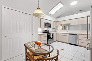 5610 King James Ave, Leesburg, FL 34748 - Photo 3