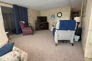 15 Wilderness Dr, Lake Panasoffkee, FL 33538 - Photo 5