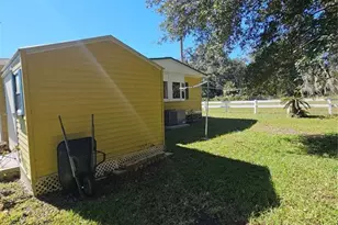 15 Wilderness Dr, Lake Panasoffkee, FL 33538 - Photo 23
