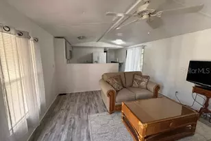 605 Sunnyside Dr, Wildwood, FL 34785 - Photo 9