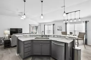 857 Vasquez Ave, The Villages, FL 32163 - Photo 9