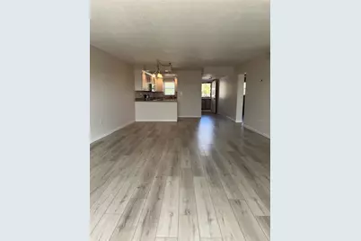 601 N McDonald Street #303, Mount Dora, FL 32757 - Photo 3