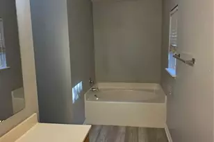 1126 Chateau Cir, Minneola, FL 34715 - Photo 7