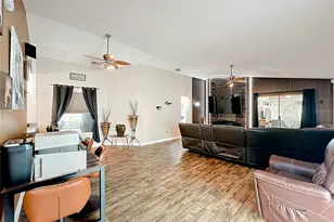 4913 Heron Run Cir, Leesburg, FL 34748 - Photo 11