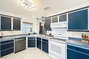 4913 Heron Run Cir, Leesburg, FL 34748 - Photo 7