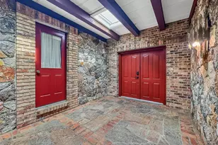 1910 College Park Dr, Tavares, FL 32778 - Photo 21