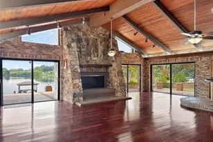 1910 College Park Dr, Tavares, FL 32778 - Photo 15