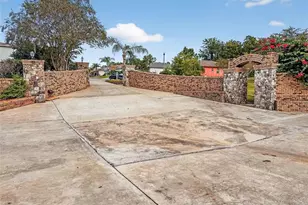 1910 College Park Dr, Tavares, FL 32778 - Photo 93