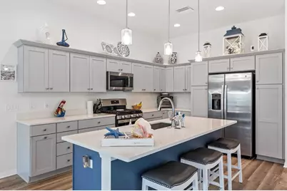 6692 Newell Loop, The Villages, FL 34762 - Photo 9