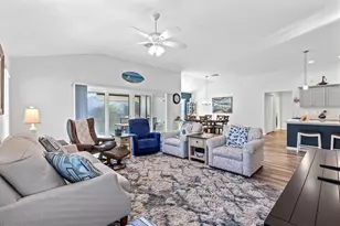 6692 Newell Loop, The Villages, FL 34762 - Photo 5