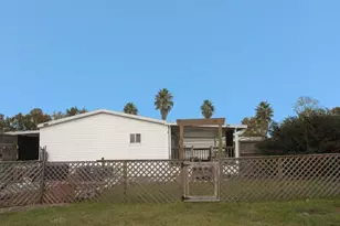 1361 NW 12th Ln, Lake Panasoffkee, FL 33538 - Photo 35