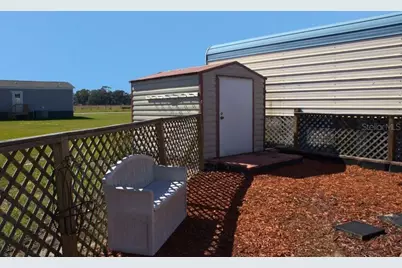 1361 NW 12th Lane, Lake Panasoffkee, FL 33538 - Photo 15